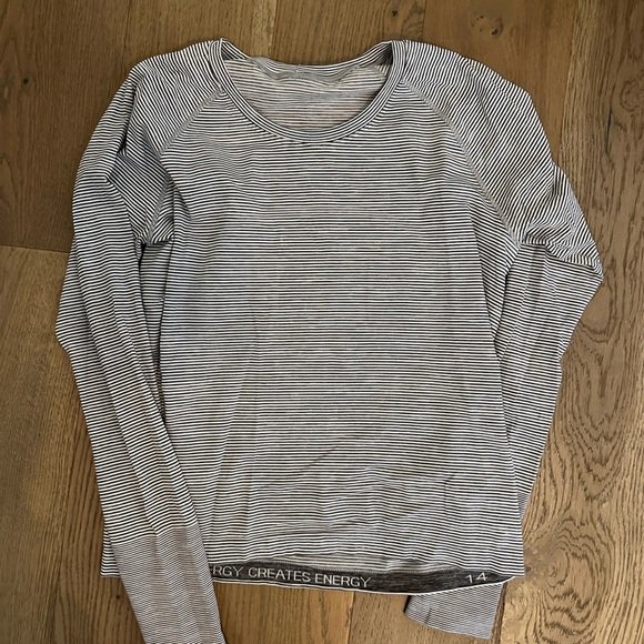 Lululemon Run Swiftly Tech shirt size 14 - Picture 1 of 2